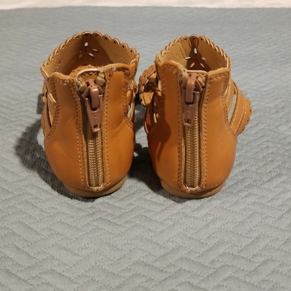 Cat and Jack toddler sandals - Picture 3 of 4